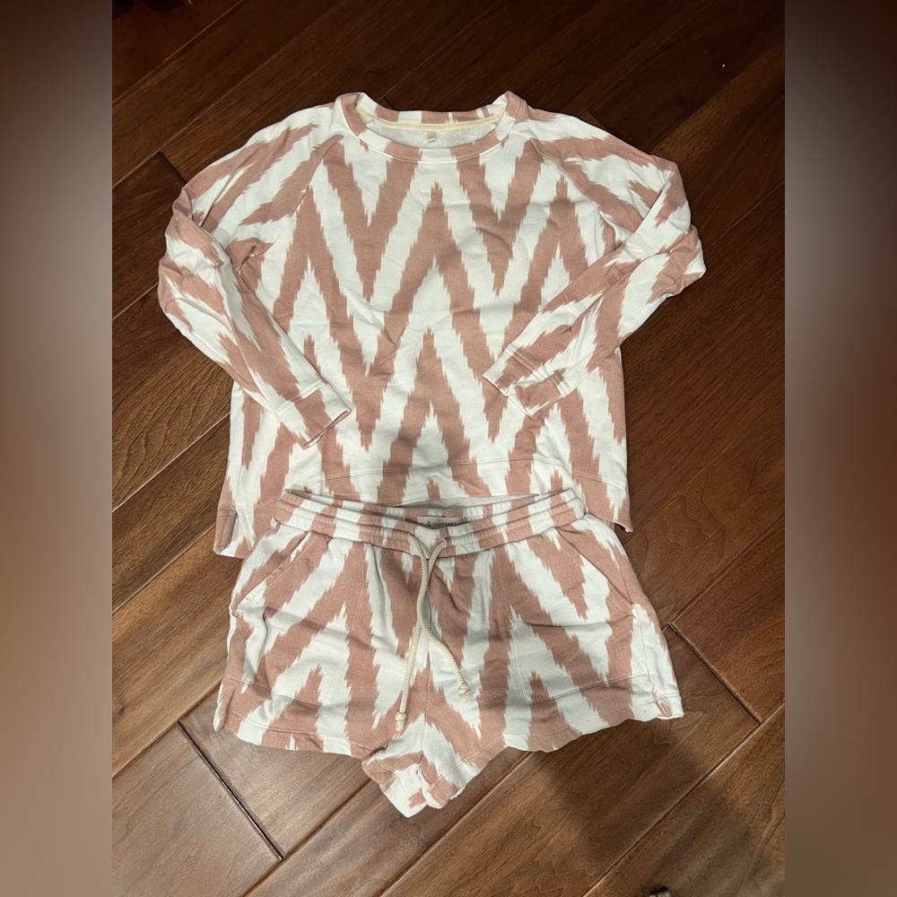 Lou & Grey for LOFT dark blush, chevron lounge set size M